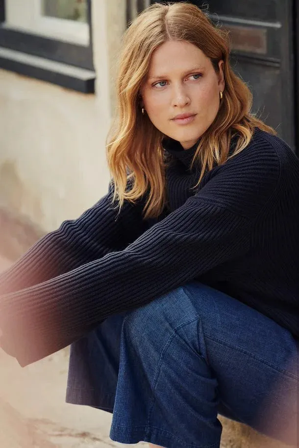 ANGELINEPW PULLOVER-PART TWO